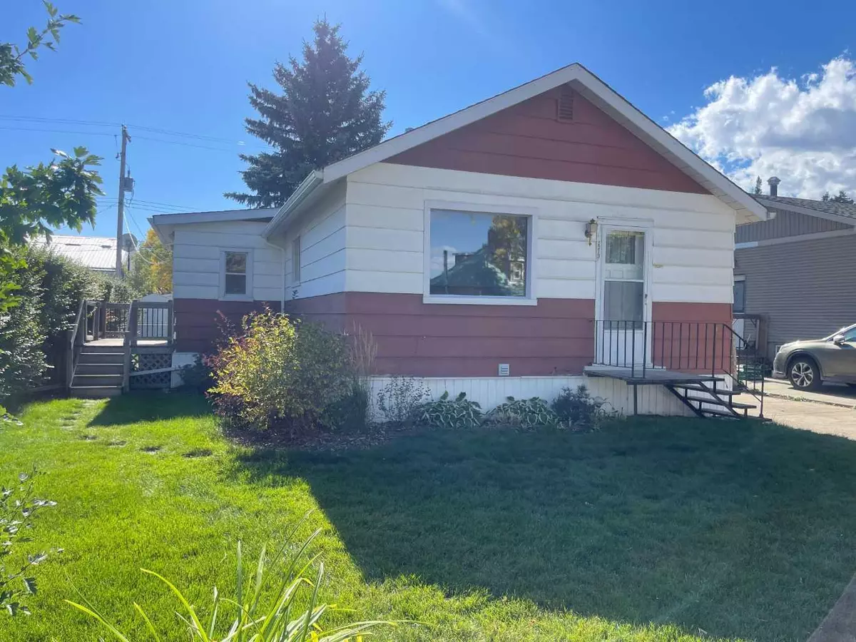 Didsbury, AB T0M 0W0,2013 23 AVE