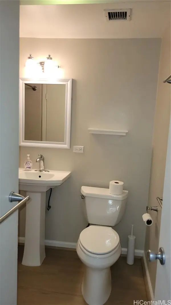 3016 Date Street, Honolulu, HI 96816
