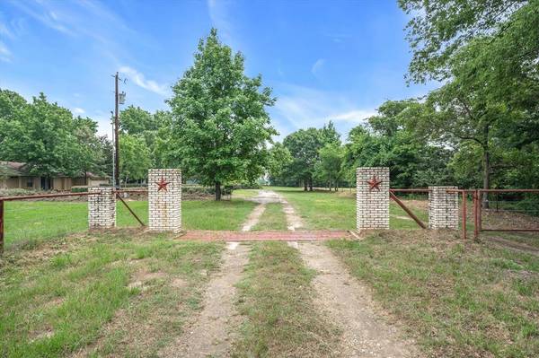 Wills Point, TX 75169,871 Private Road 7213