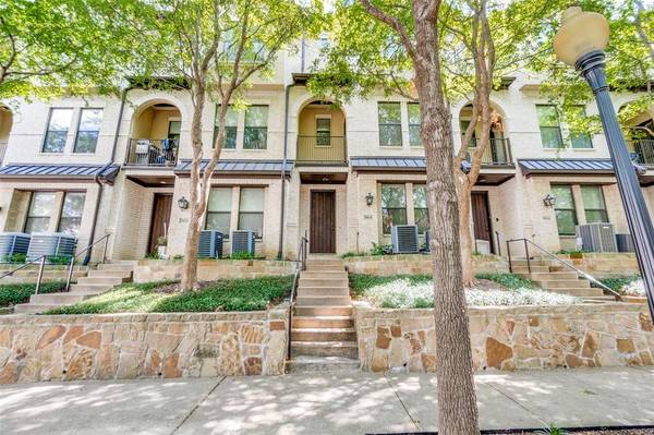 3818 Travis Street,  Dallas,  TX 75204