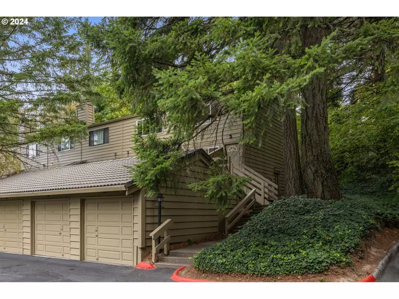 360 CERVANTES CIR, Lake Oswego, OR 97035