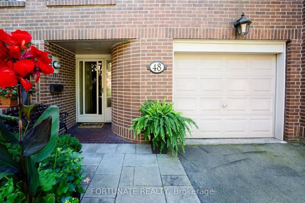 1250 Marlborough CT #48, Oakville, ON L6H 2W7