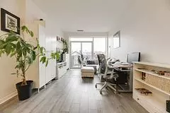 Toronto W02, ON M6P 5A2,61 Heintzman ST #308