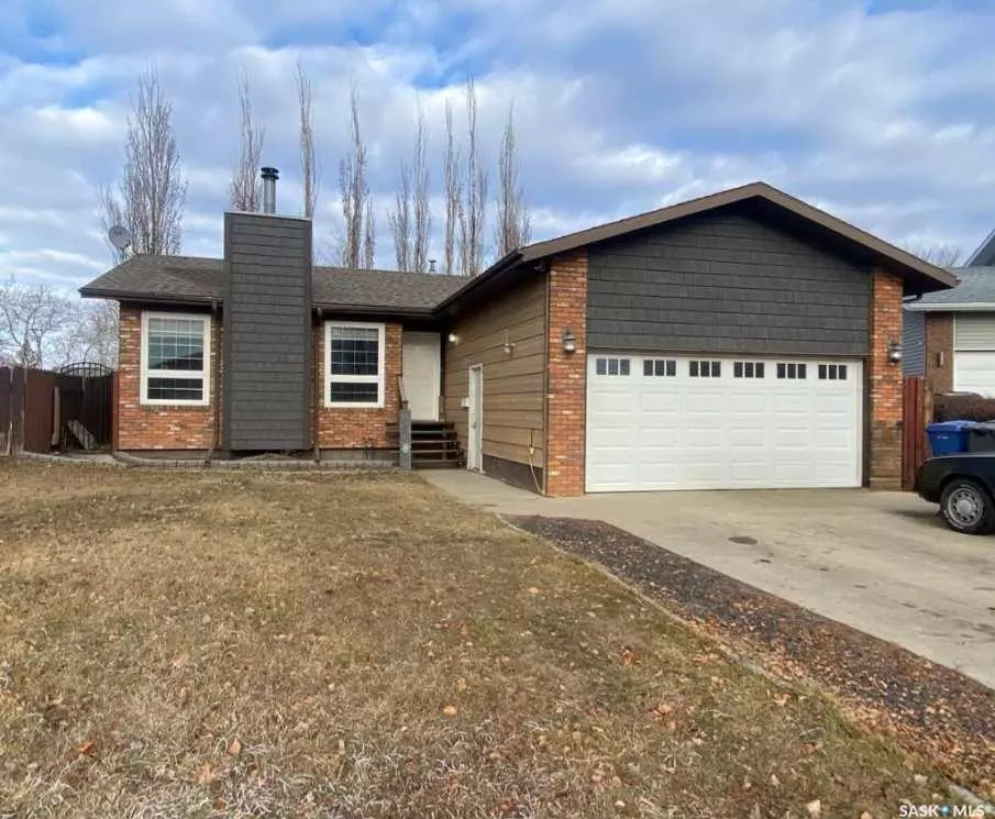 North Battleford, SK S9A 3X3,10620 Bennett CRESCENT