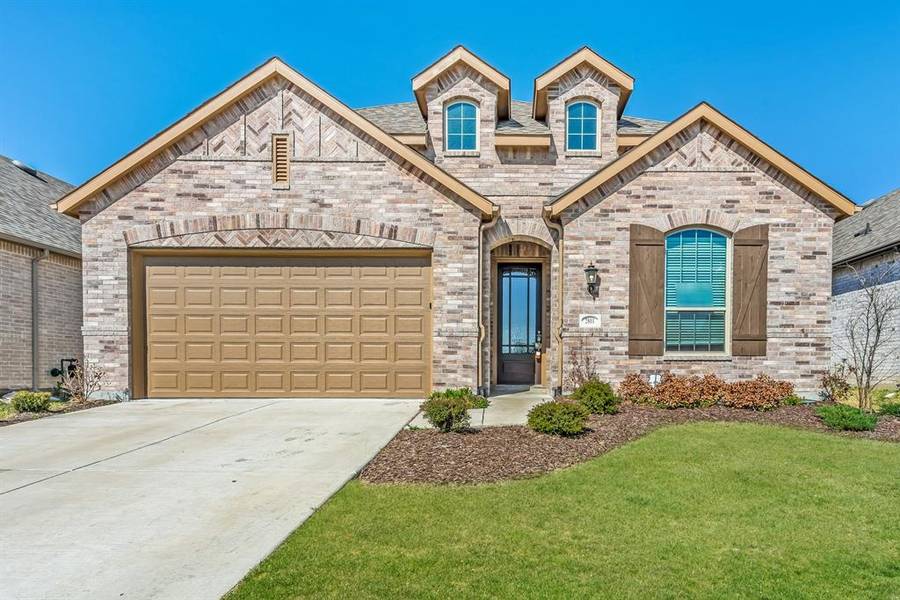 2801 Upland Trail Lane, Aubrey, TX 76227