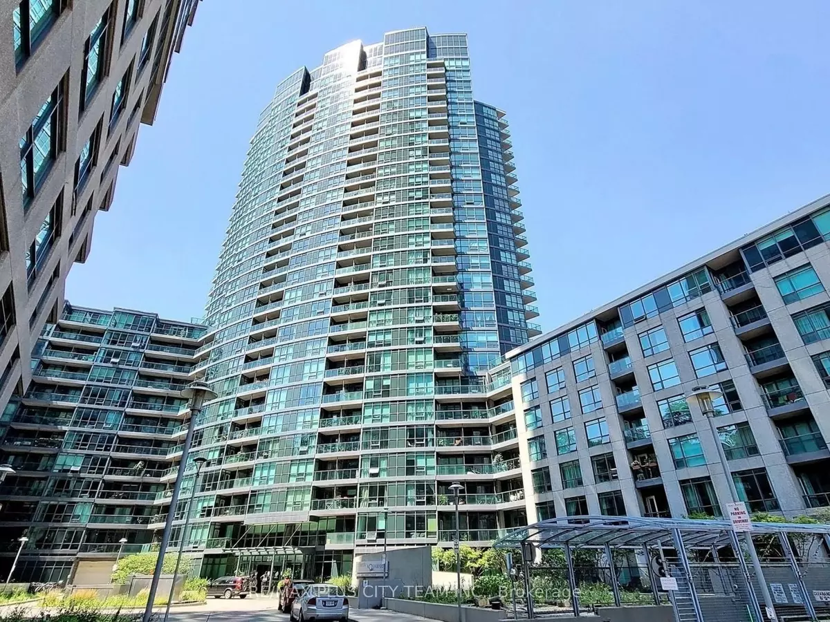 Toronto C01, ON M5V 1B2,231 Fort York BLVD #1811