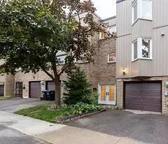 Mississauga, ON L5A 3M8,400 Bloor ST #23