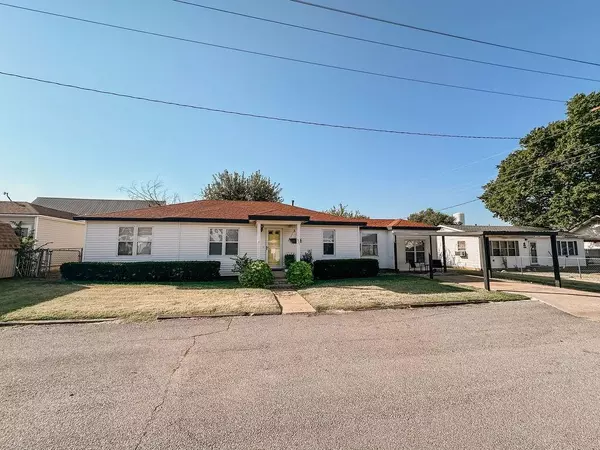 Hinton, OK 73047,311 W Market Street