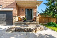 Burlington, ON L7M 5A8,4000 Alexan CRES