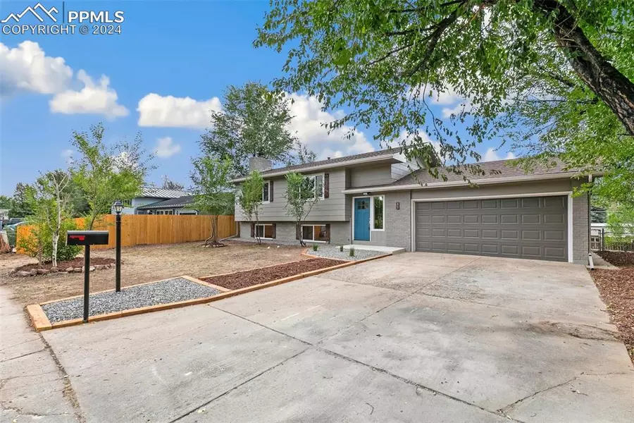 35 Watson BLVD, Colorado Springs, CO 80911