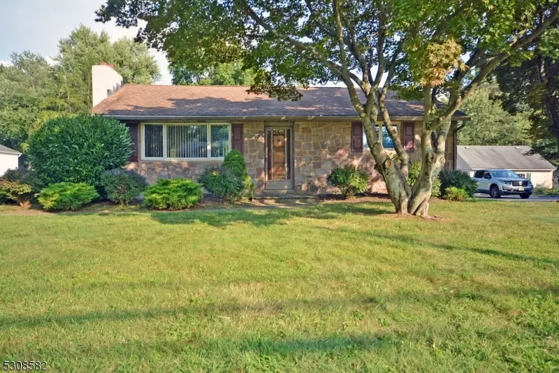 17 School Rd, Readington Twp., NJ 08889