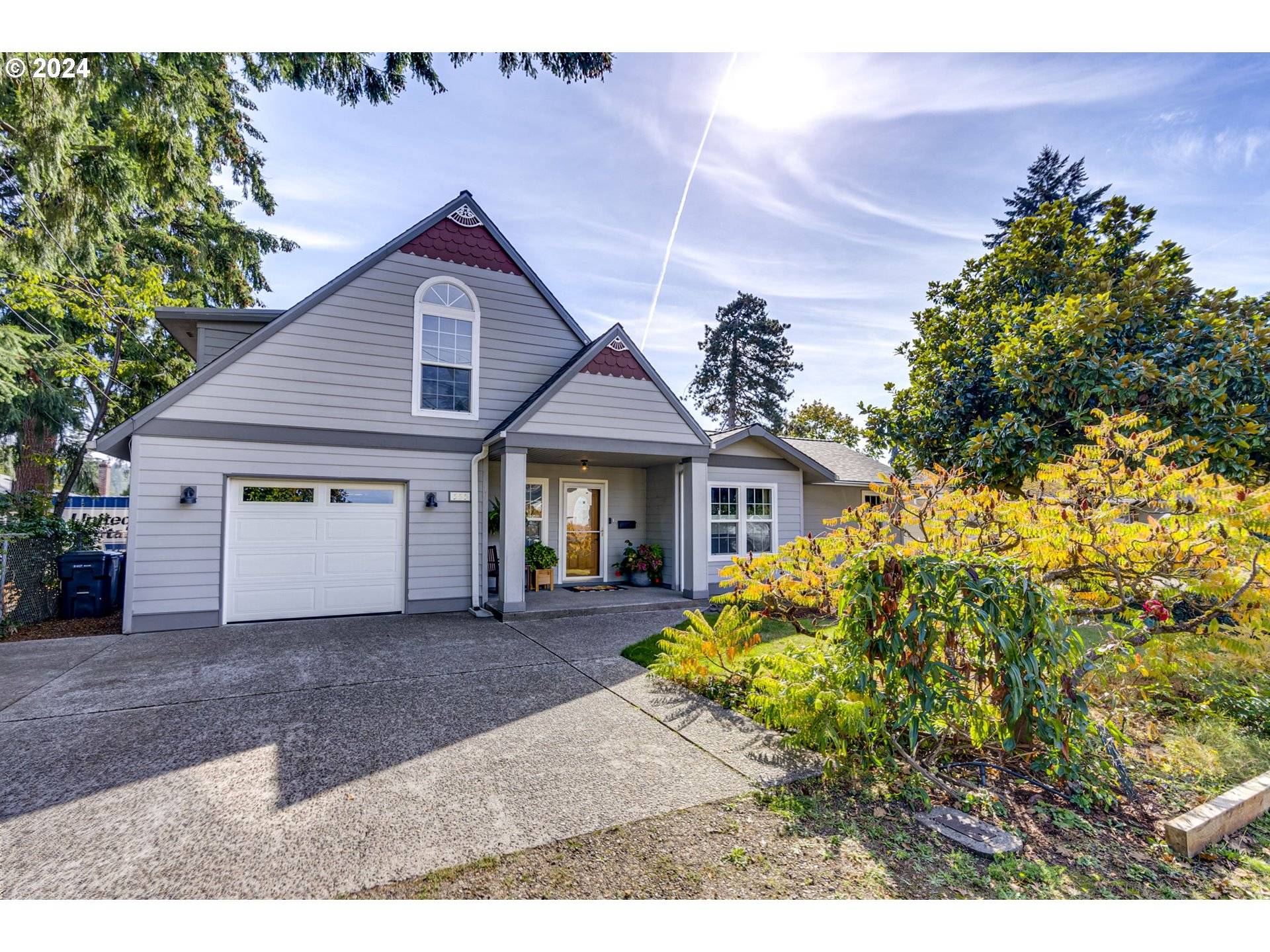 555 E EXETER ST, Gladstone, OR 97027