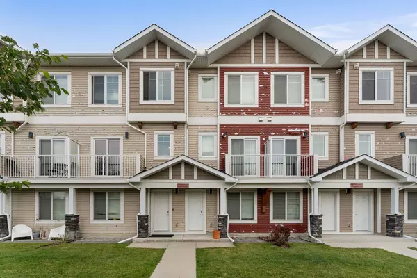 11 Redstone CIR Northeast, Calgary, AB T3N 0M8