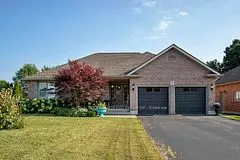 Tillsonburg, ON N4G 5V6,9 Greeneagle DR