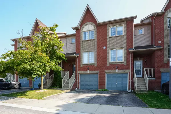 Pickering, ON L1V 6Z4,1867 Kingston RD #43