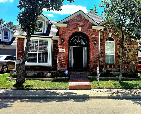 Irving, TX 75063,8821 Crescent Court