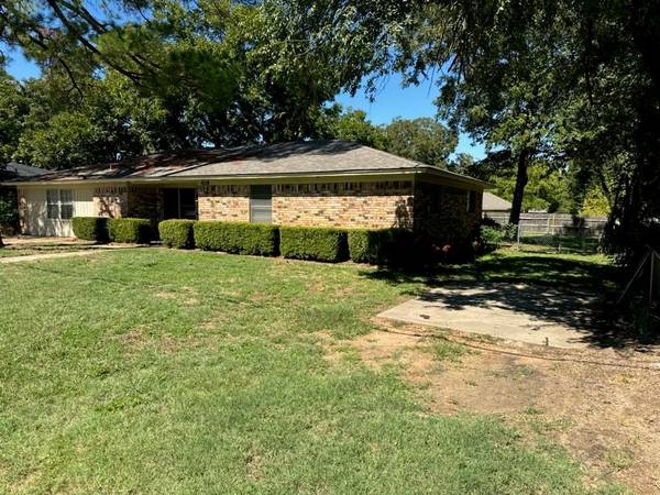 616 E Main Street, Pilot Point, TX 76258