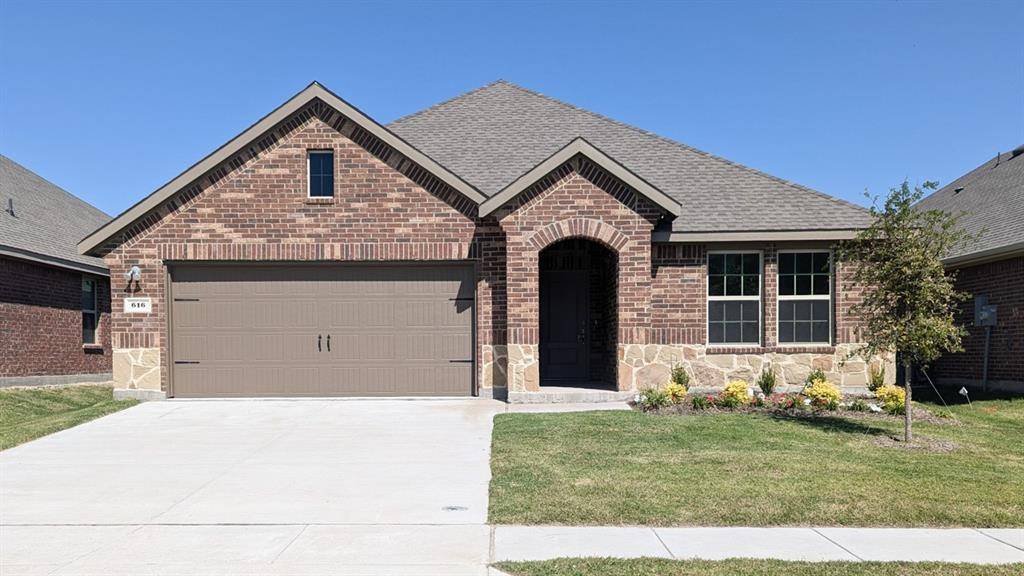 616 Carters Grove Drive, Fate, TX 75189