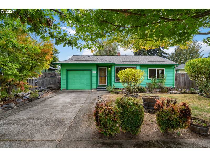 3801 THOMPSON AVE, Vancouver, WA 98660