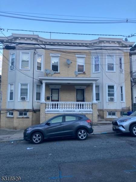 21 Rockland St, Paterson City, NJ 07501