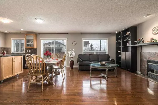 Calgary, AB T2Y 4B8,129 Millrise SQ SW