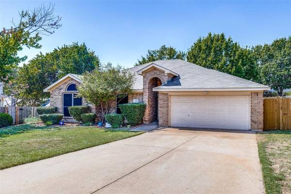 6126 Silkcrest Trail, Arlington, TX 76017