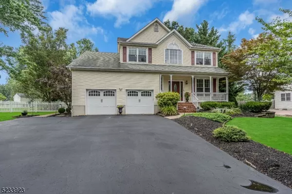 17 Randolph Way, Hillsborough Twp., NJ 08844