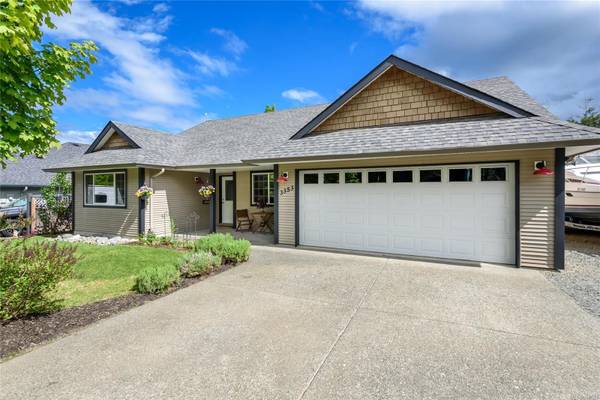 3353 Mill St, Cumberland, BC V0R 1S0