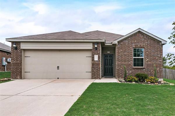 5921 Obsidian Creek Drive, Fort Worth, TX 76179