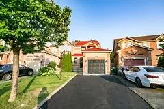 129 Lent CRES, Brampton, ON L6Y 5E6