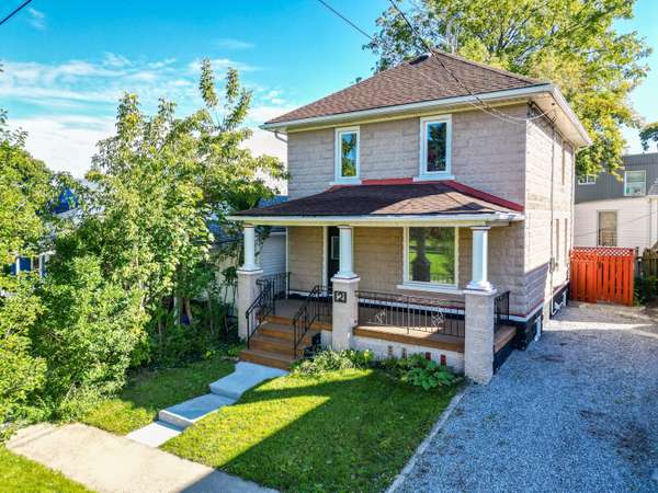 2 Berryman AVE, St. Catharines, ON L2R 3W9