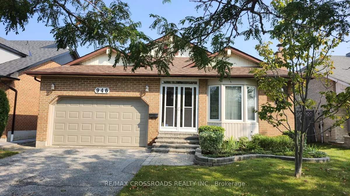 Pickering, ON L1V 5E5,946 Glenanna RD