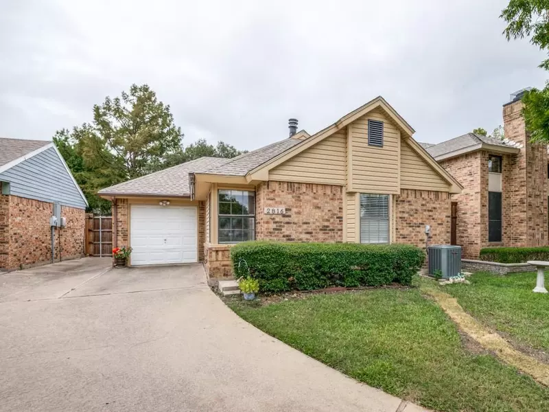 2816 Harbinger Lane, Dallas, TX 75287