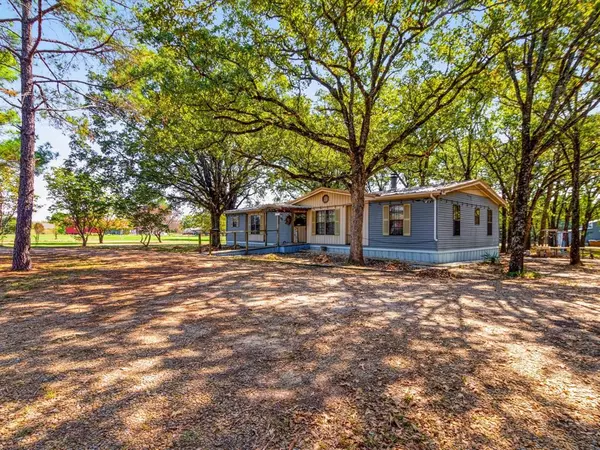 Quinlan, TX 75474,3723 Private Road 3846