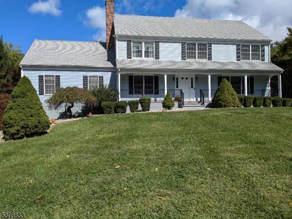 2 Jocelyn Ct - Lebanon Twp, Lebanon Twp., NJ 08827