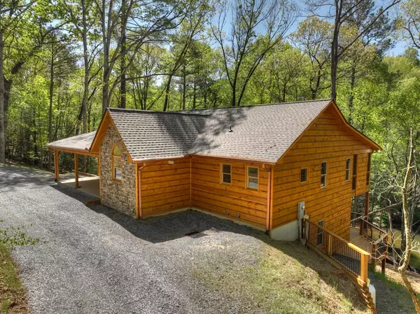 Ellijay, GA 30540,1075 Lazy River Lane