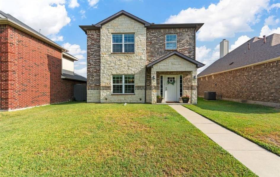 1519 Forest Creek Circle, Mesquite, TX 75149