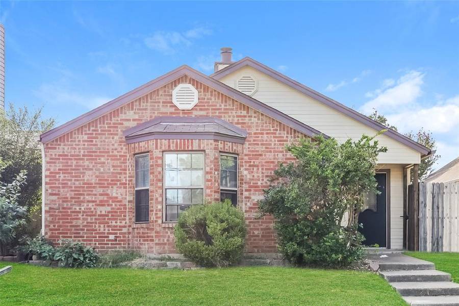 2805 Bridge Lake Drive, Irving, TX 75060