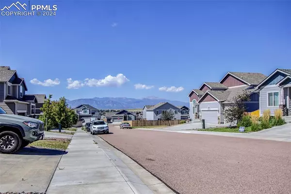 Colorado Springs, CO 80925,10881 Aliso DR