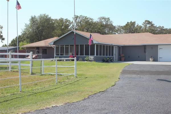 Kaufman, TX 75142,1814 County Road 121