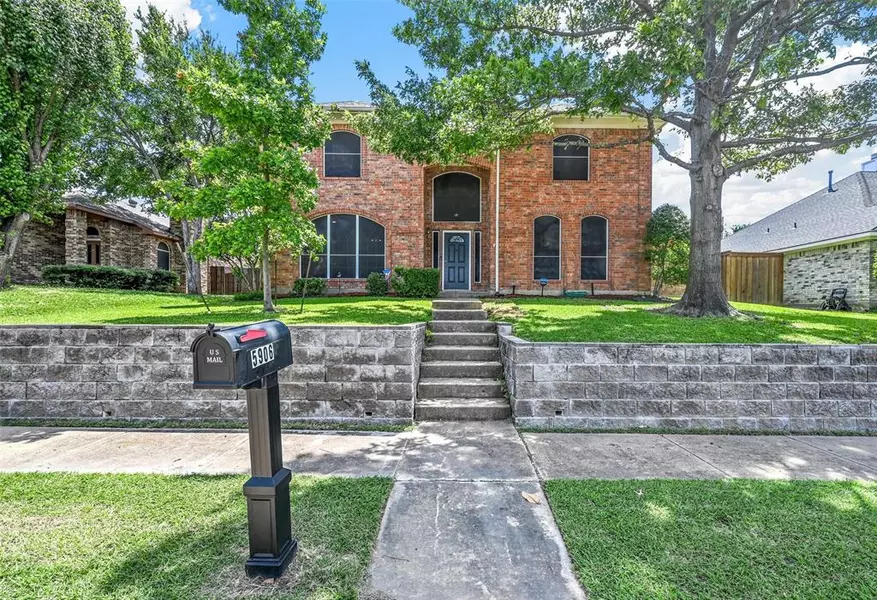 5906 Brookline Drive, Rowlett, TX 75089