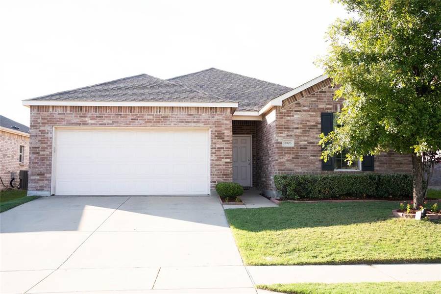 8905 Puerto Vista Drive, Fort Worth, TX 76179