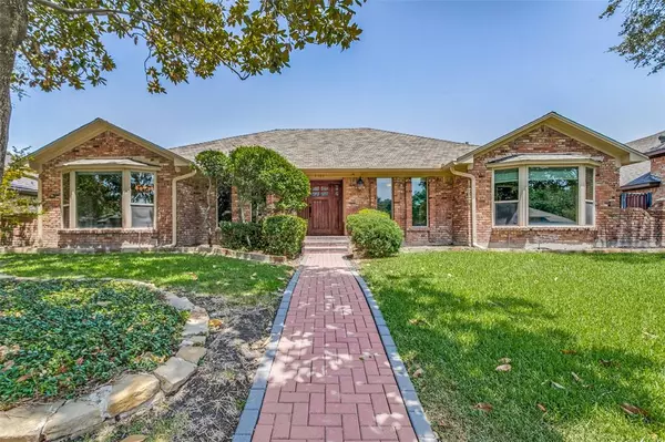 Dallas, TX 75243,9509 Loma Vista Drive