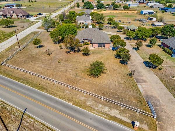 7848 Nine Mile Bridge Road, Fort Worth, TX 76135