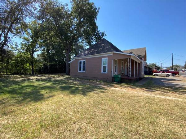 416 W Palestine Avenue, Palestine, TX 75801