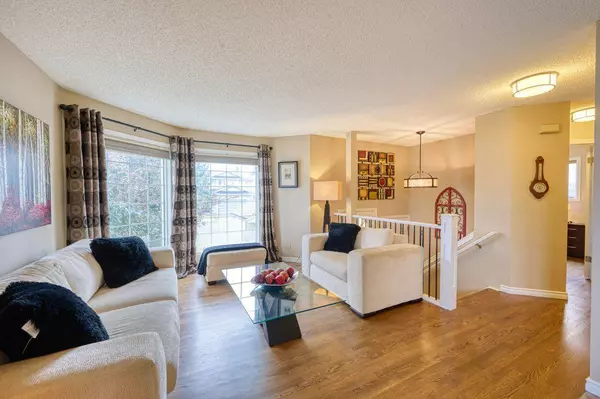 Calgary, AB T3K 3W9,163 Sandringham Close NW