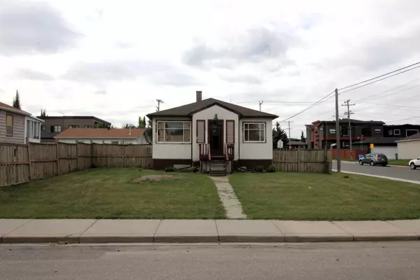 Calgary, AB T2E2B2,201 28 AVE NE