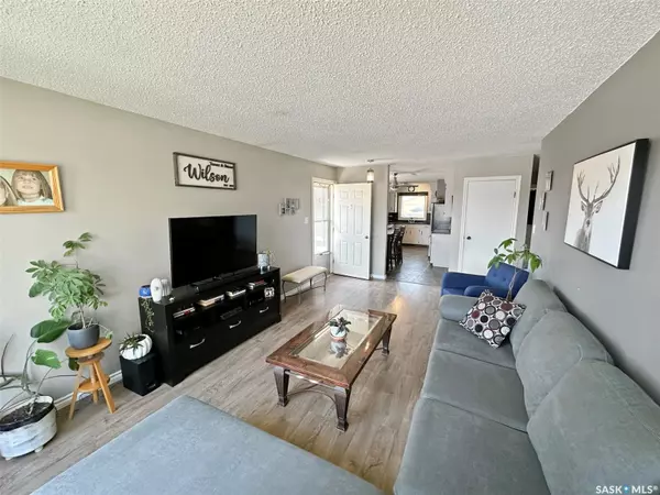 Swift Current, SK S9H 3P7,342 7th AVENUE SE