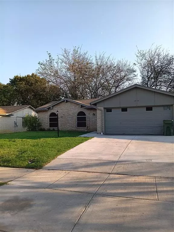 1512 Vanderbilt Drive, Arlington, TX 76014