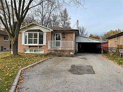 58 Collins CRES, Aurora, ON L4G 2W2